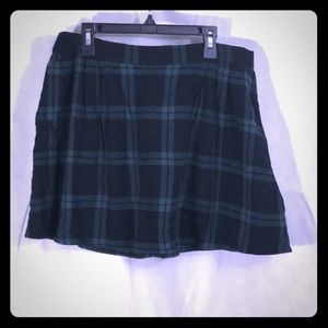 New green and black plaid skater skirt